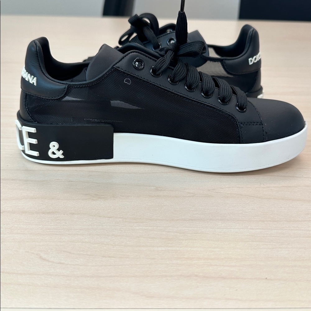 Dolce & Gabbana Black and White Logo Sneakers, new in box. Dust bag included - Picture 10 of 14